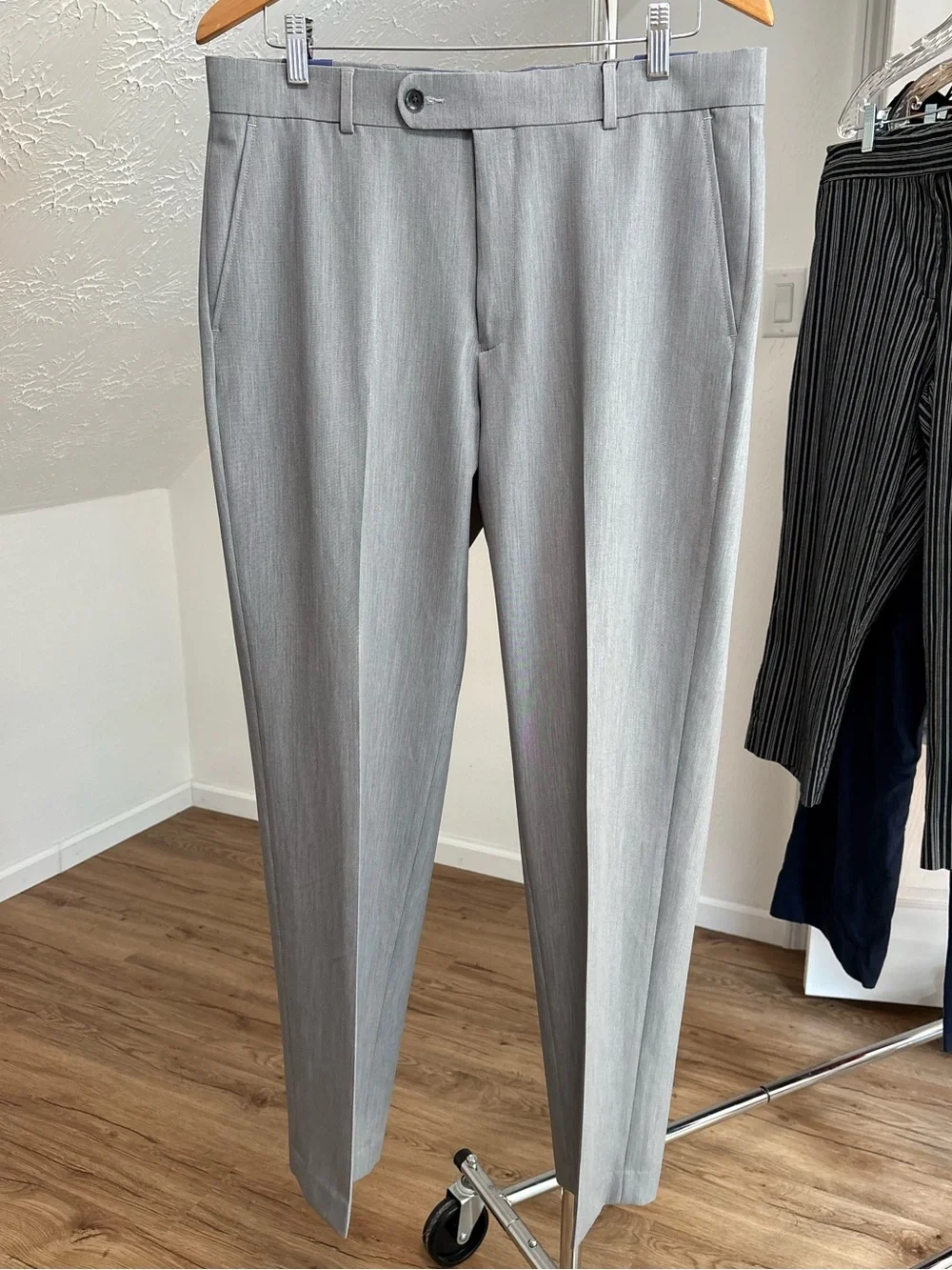 NWT 1946 by Ballin pearl grey straight leg trousers, 34x32